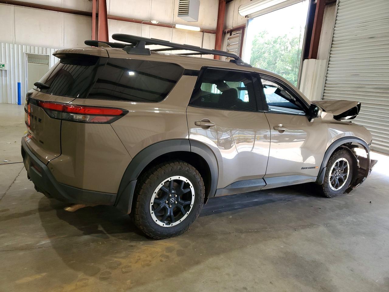 2023 Nissan Pathfinder Sv - Фото 3
