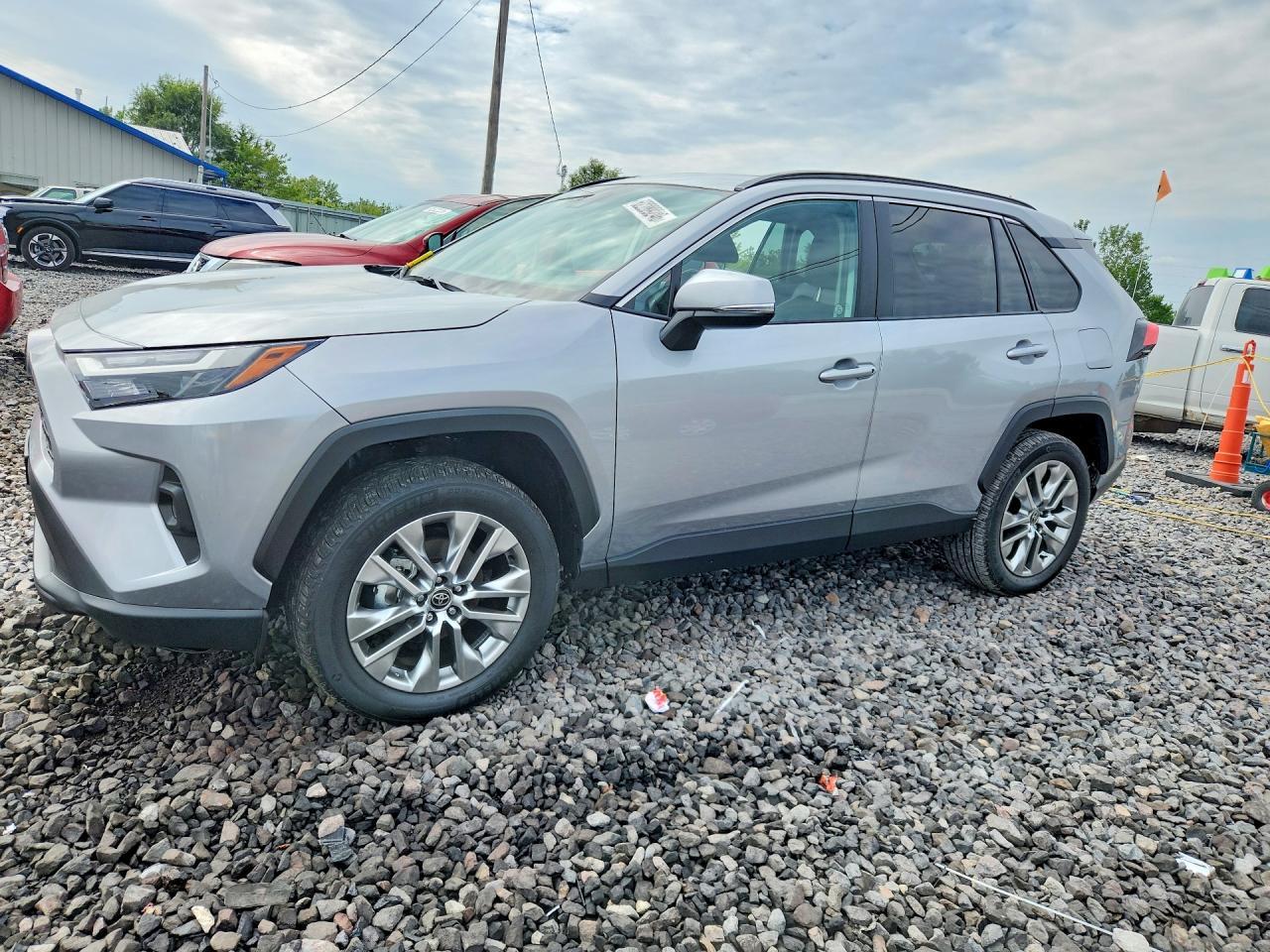 2025 Toyota Rav4 Xle Premium