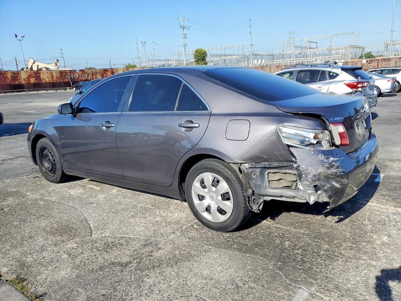2007 Toyota Camry Le - Фото 2