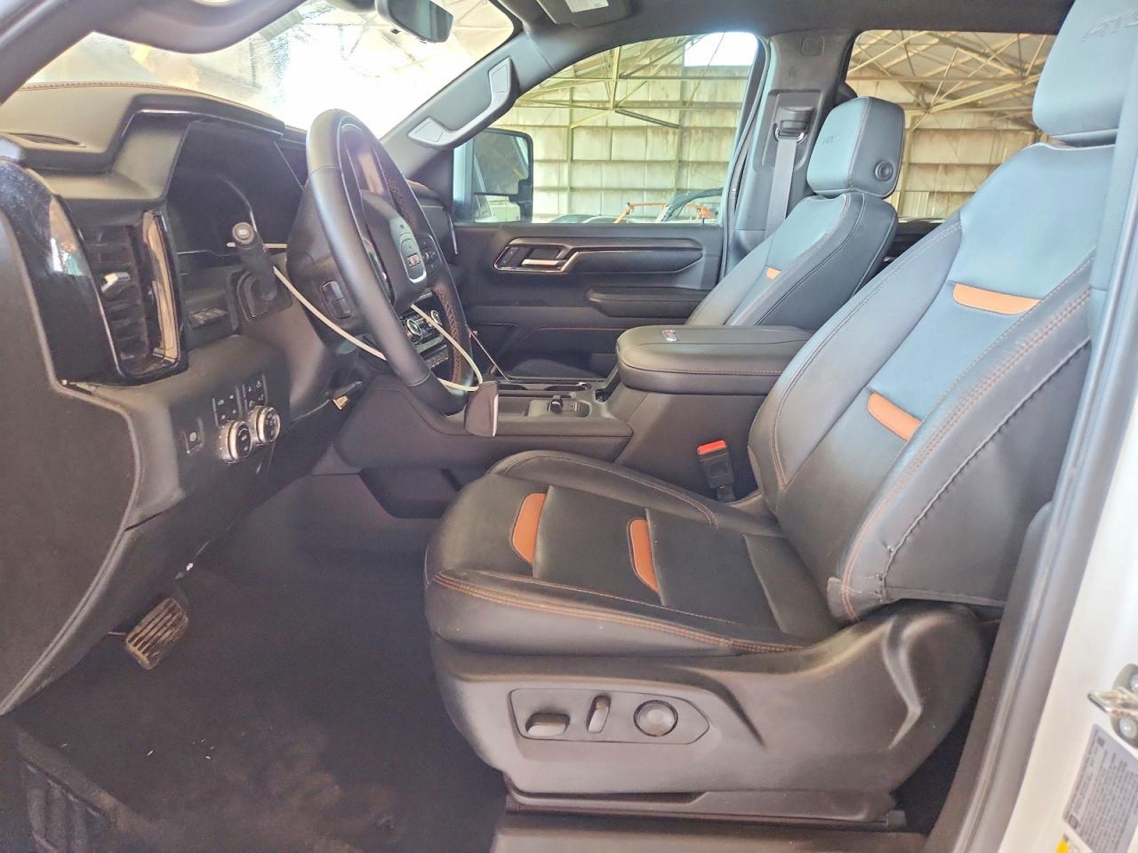 2024 GMC Sierra - Фото 7