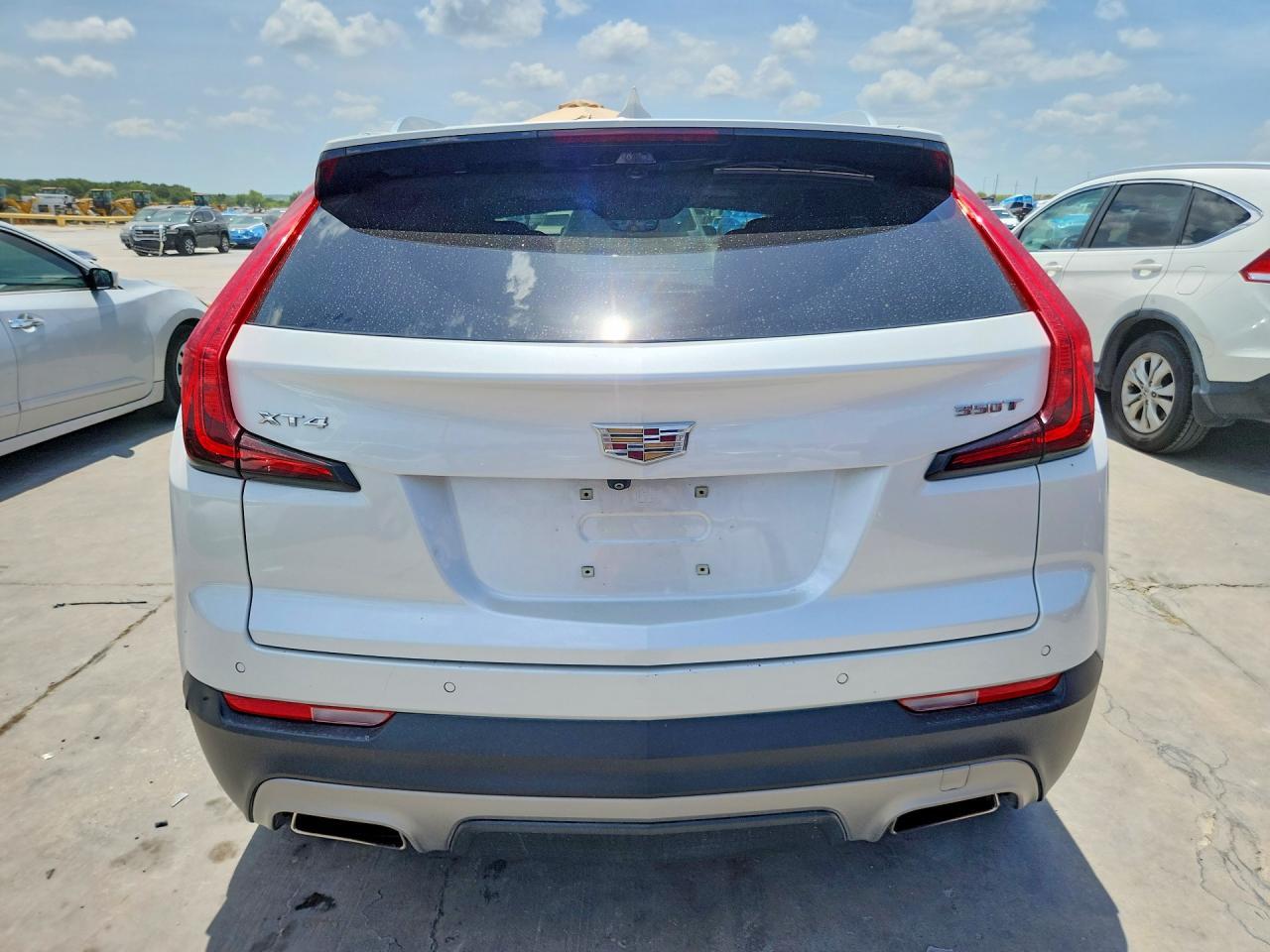2022 Cadillac Xt4 Premium Luxury - Image 6
