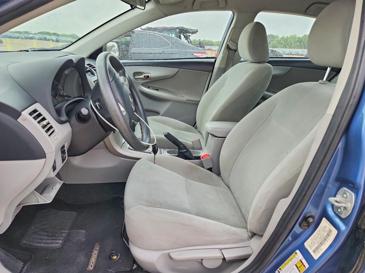 2013 Toyota Corolla Le - Фото 7