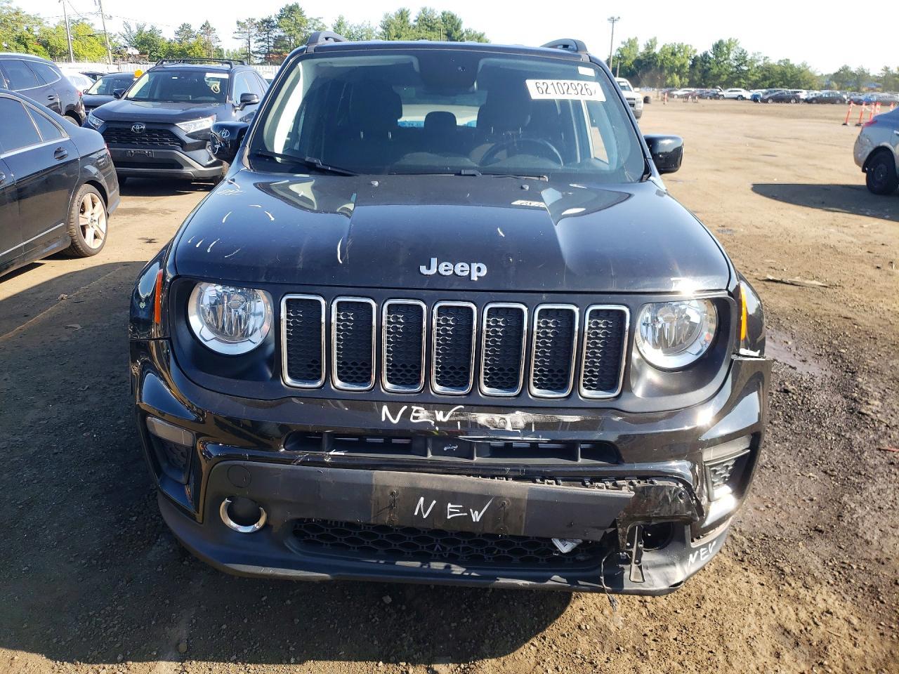 2020 Jeep Renegade Latitude - Image 5