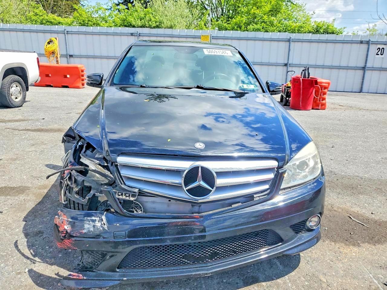 2010 Mercedes-Benz C300 4 Mat - Image 5
