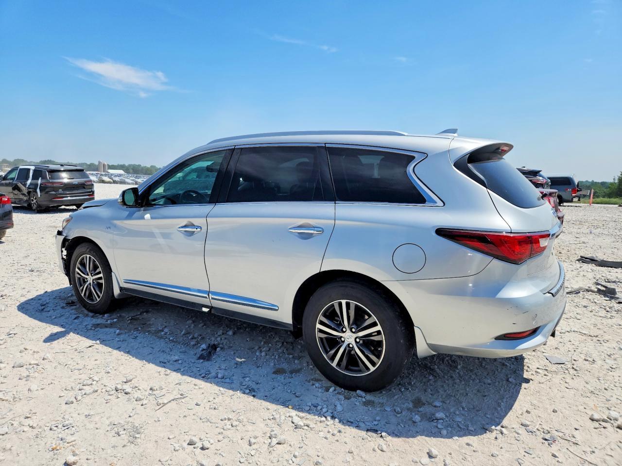 2016 Infiniti Qx60 Base - Image 2
