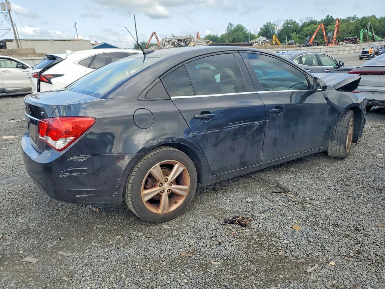 2014 Chevrolet Cruze Lt - Image 3