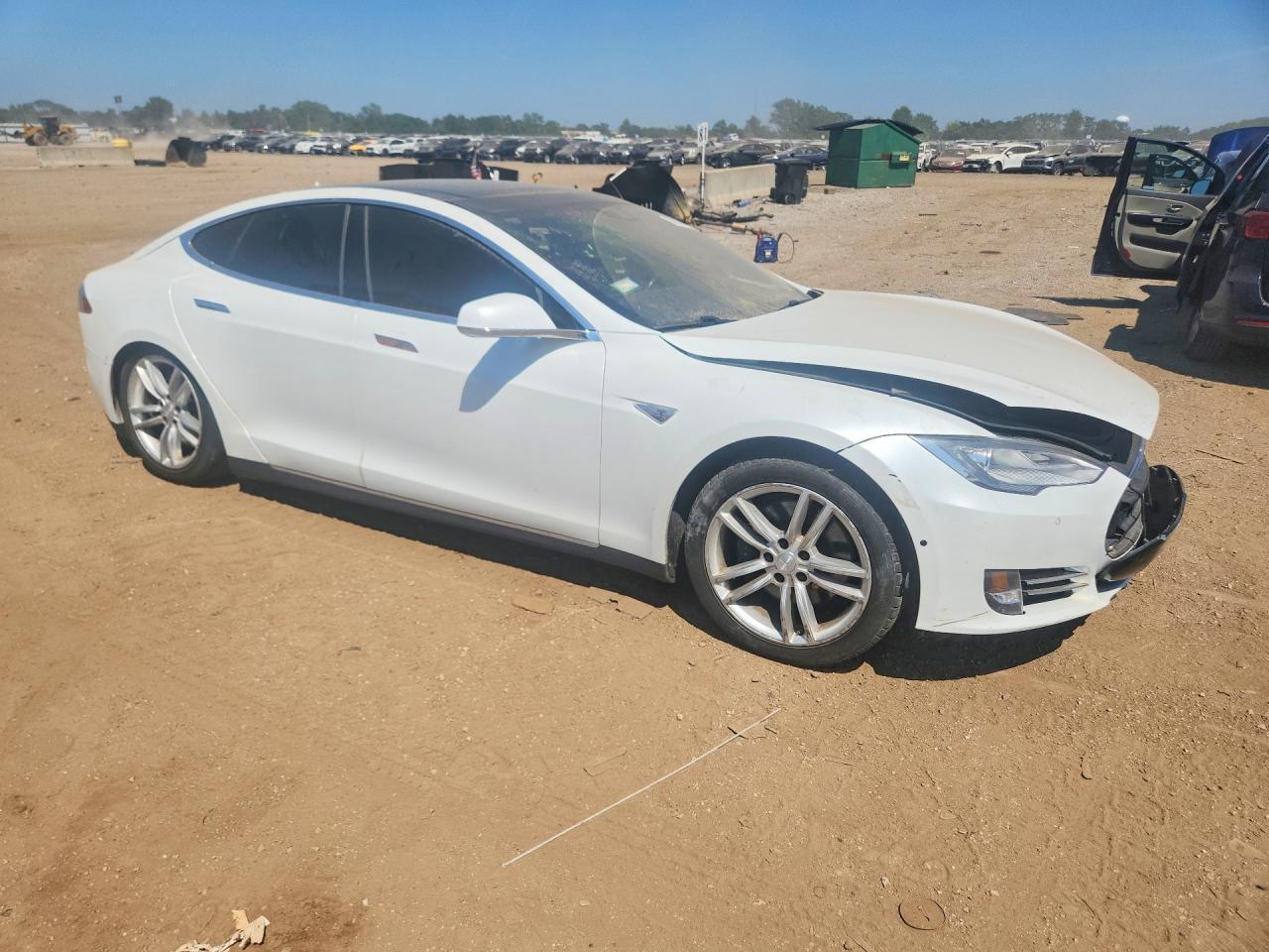 2015 Tesla Model S 70D - Image 4