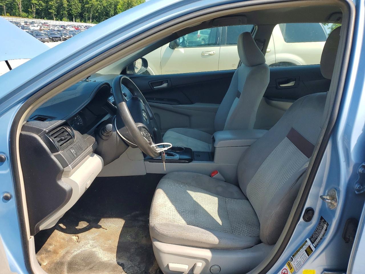 2013 Toyota Camry Le - Image 7
