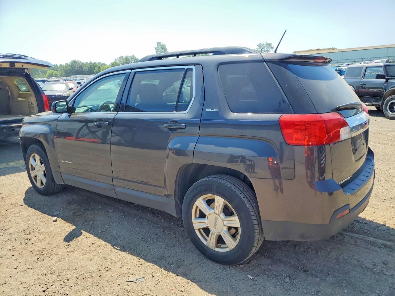 2014 GMC Terrain Sle - Фото 2