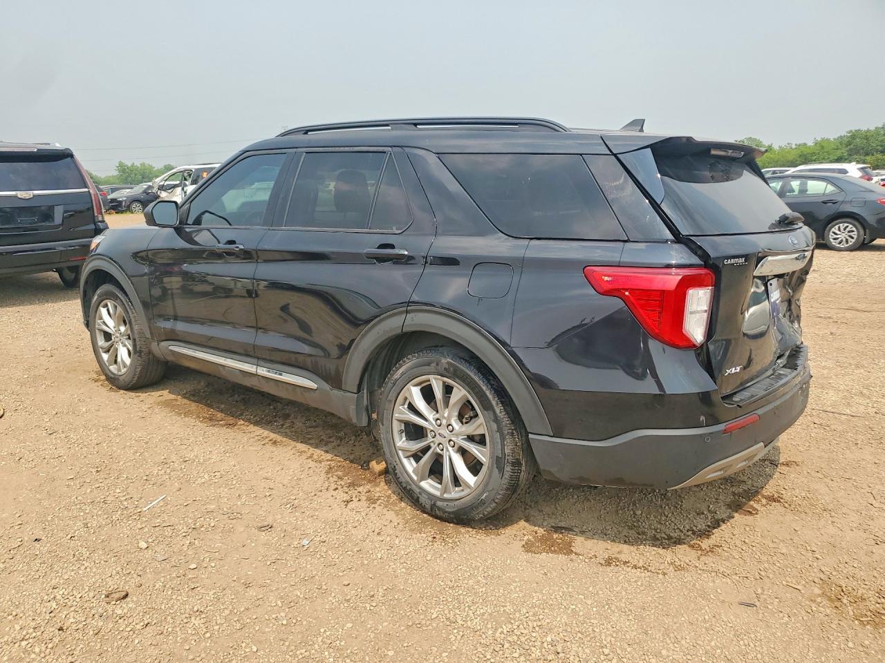 2021 Ford Explorer Xlt - Фото 2