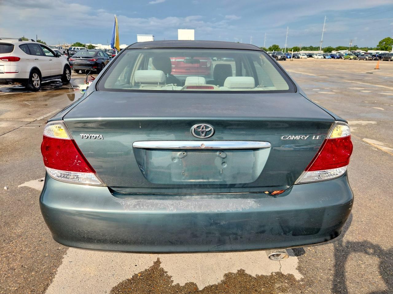2006 Toyota Camry Le - Image 6