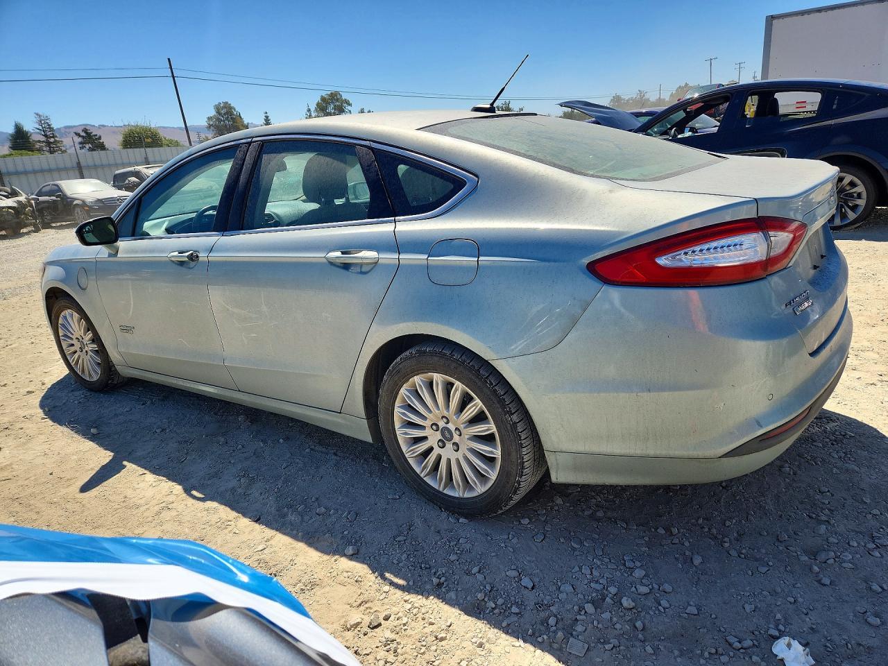 2013 Ford Fusion Se Phev - Фото 2