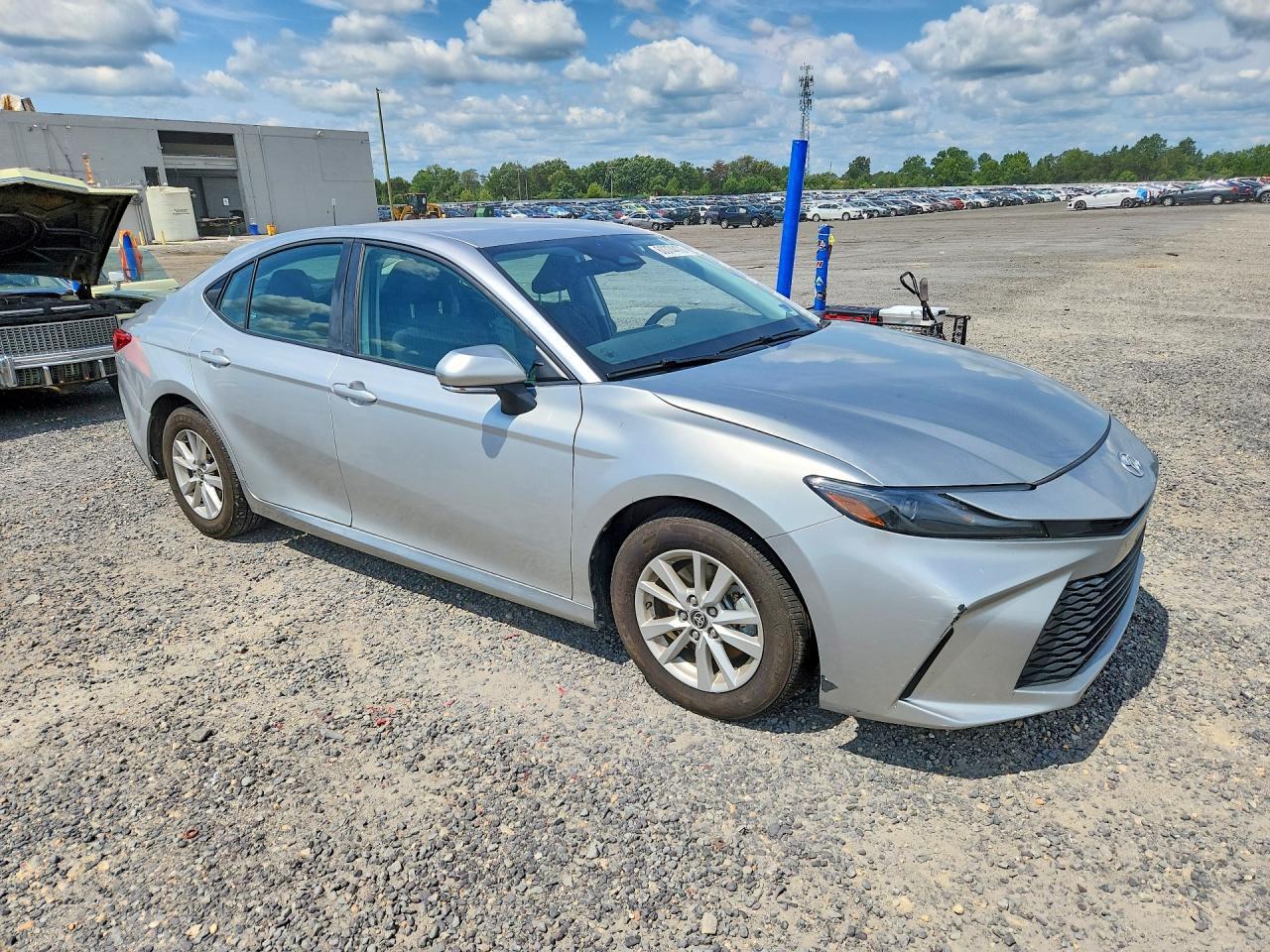 2025 Toyota Camry Le - Фото 4
