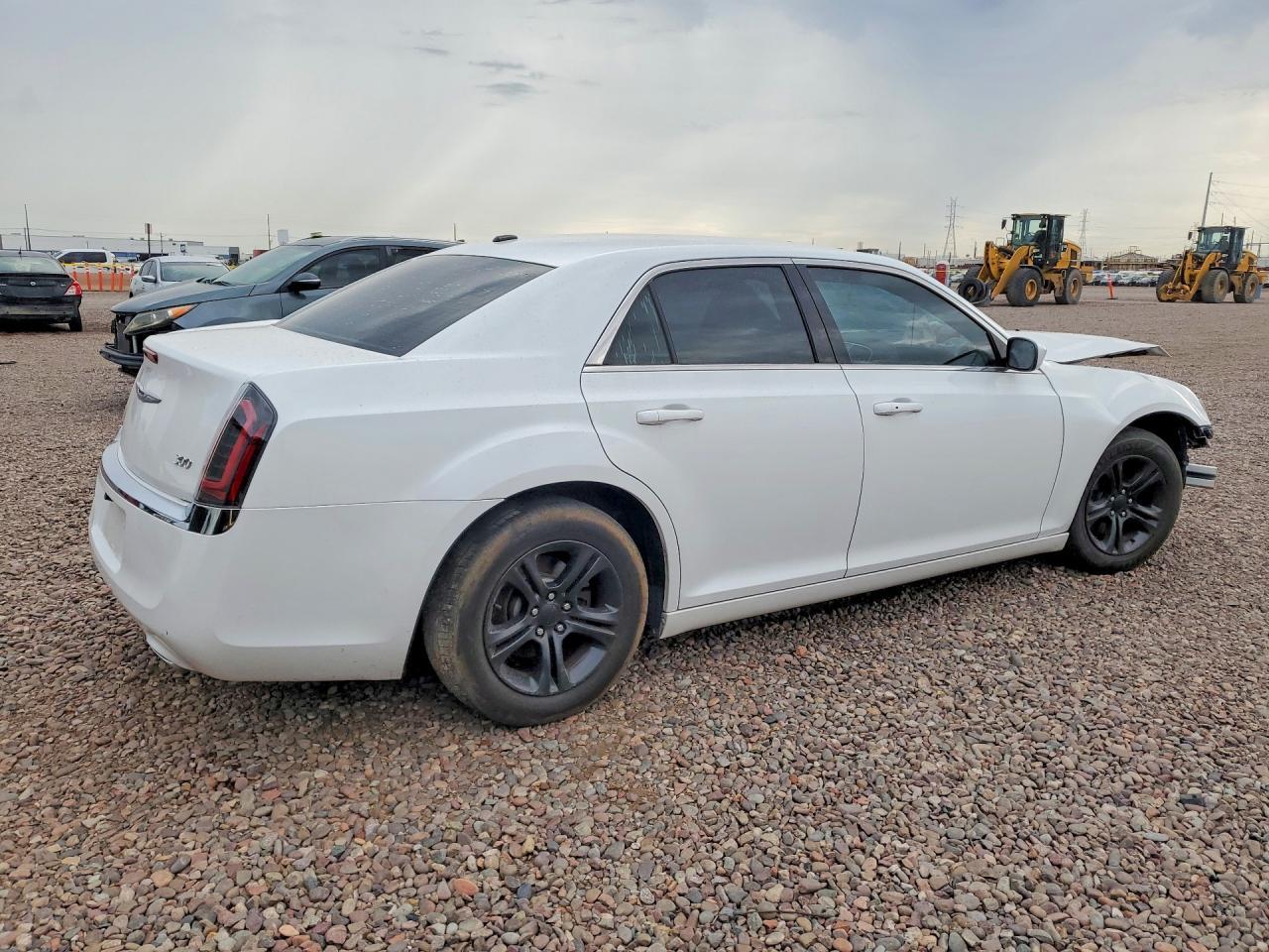 2013 Chrysler 300 - Image 3