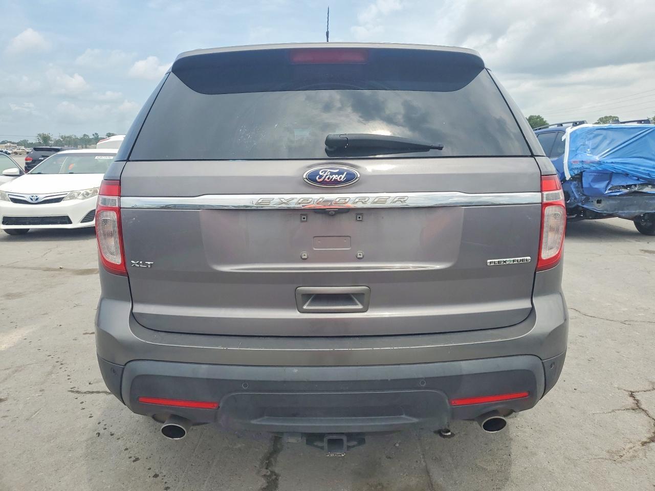 2013 Ford Explorer Xlt - Image 6