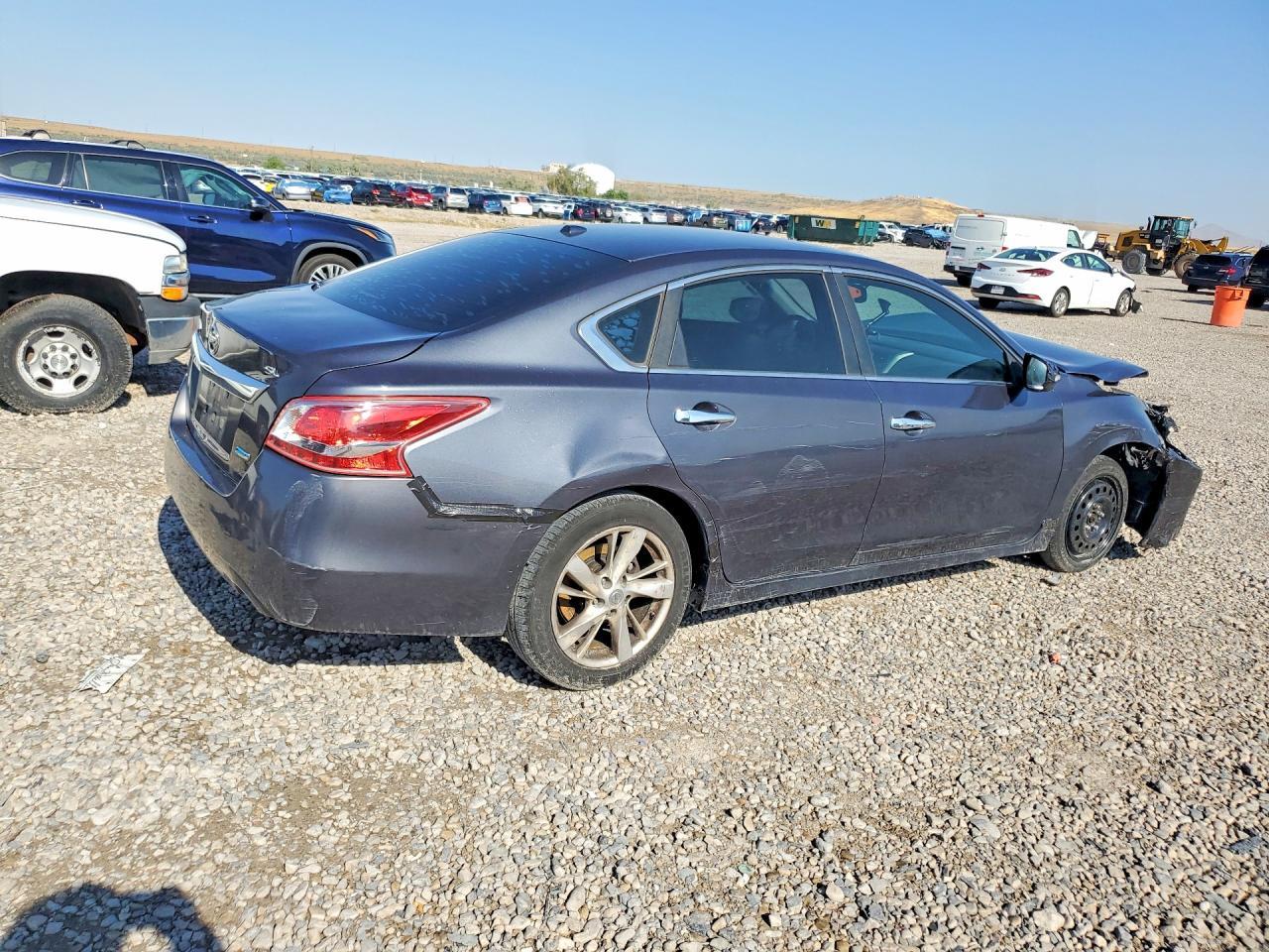 2013 Nissan Altima 2.5 - Image 3