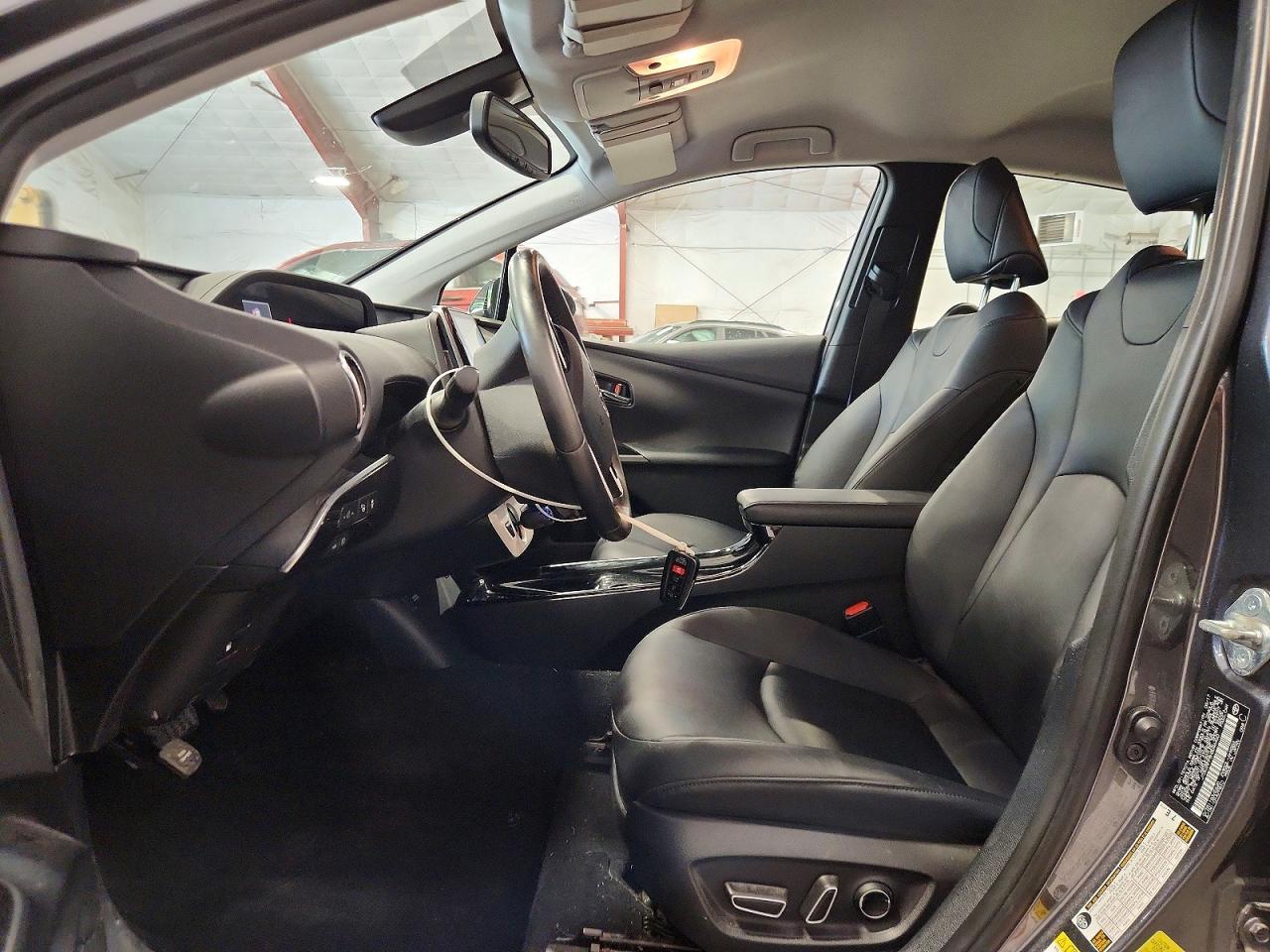 2017 Toyota Prius Prime Advanced - Фото 7