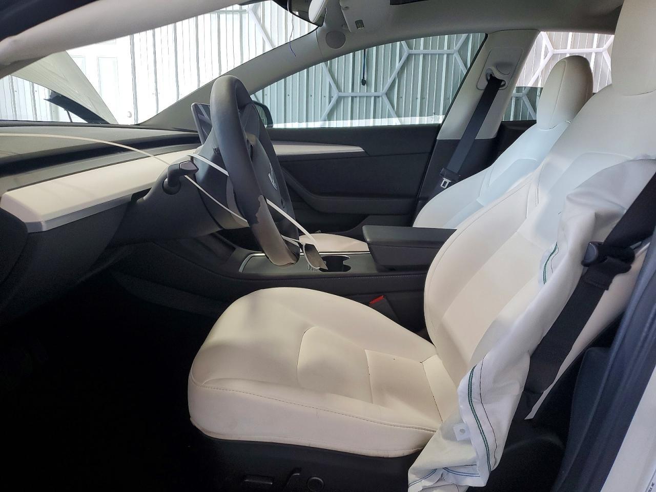 2023 Tesla Model 3 - Фото 7