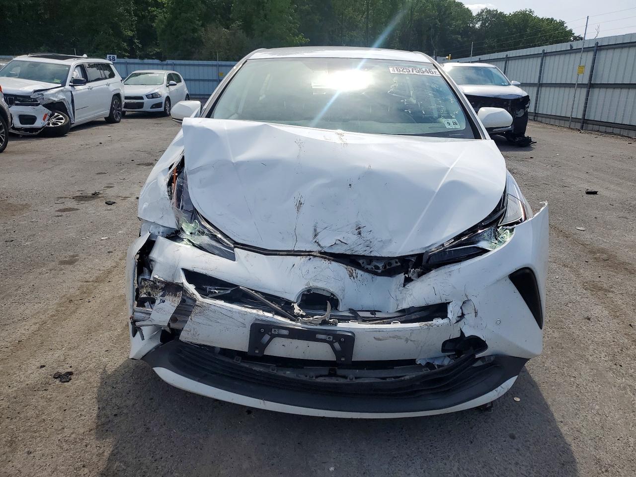 2021 Toyota Prius Le - Фото 5
