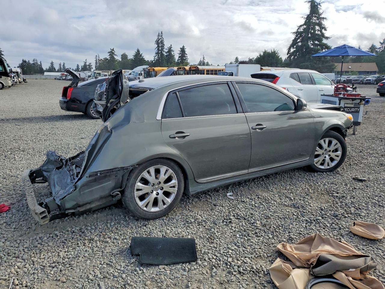 2011 Toyota Avalon Base - Фото 3