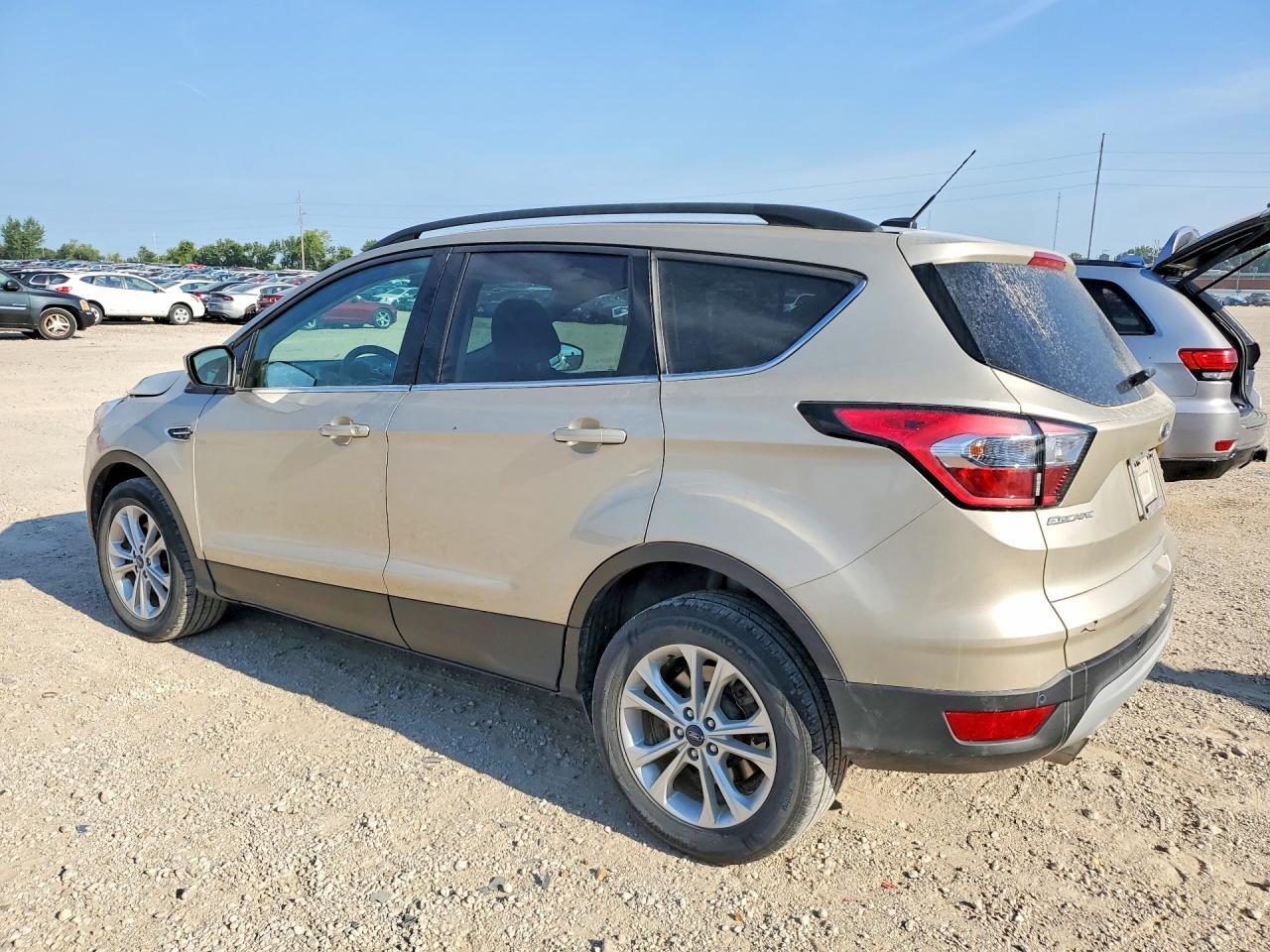 2017 Ford Escape Se - Image 2