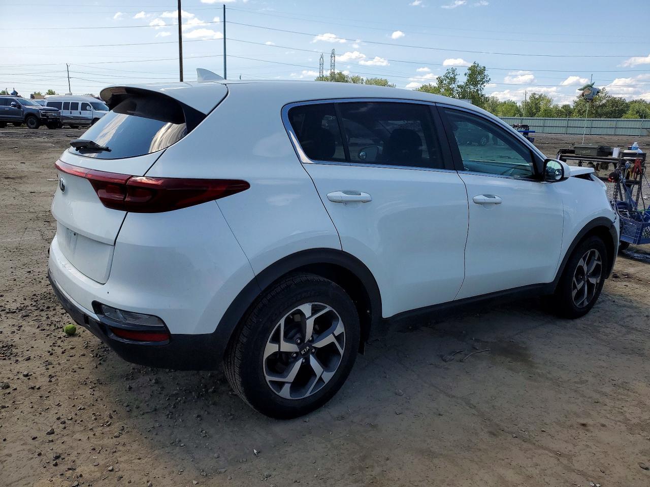 2020 Kia Sportage Lx - Image 3