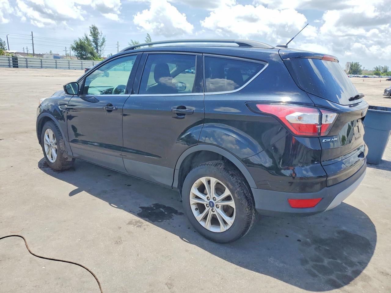 2018 Ford Escape Se - Фото 2