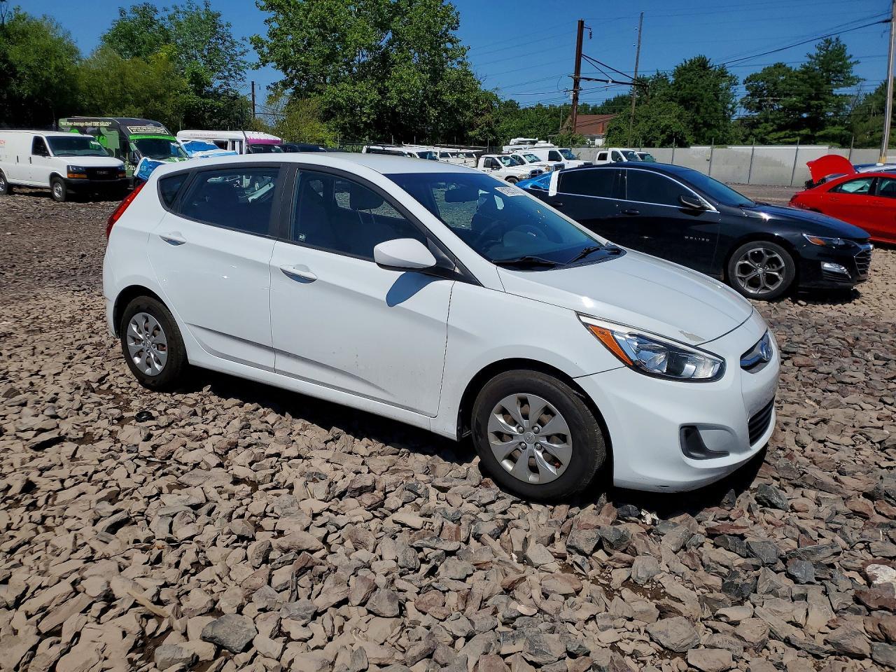 2017 Hyundai Accent Se - Image 4