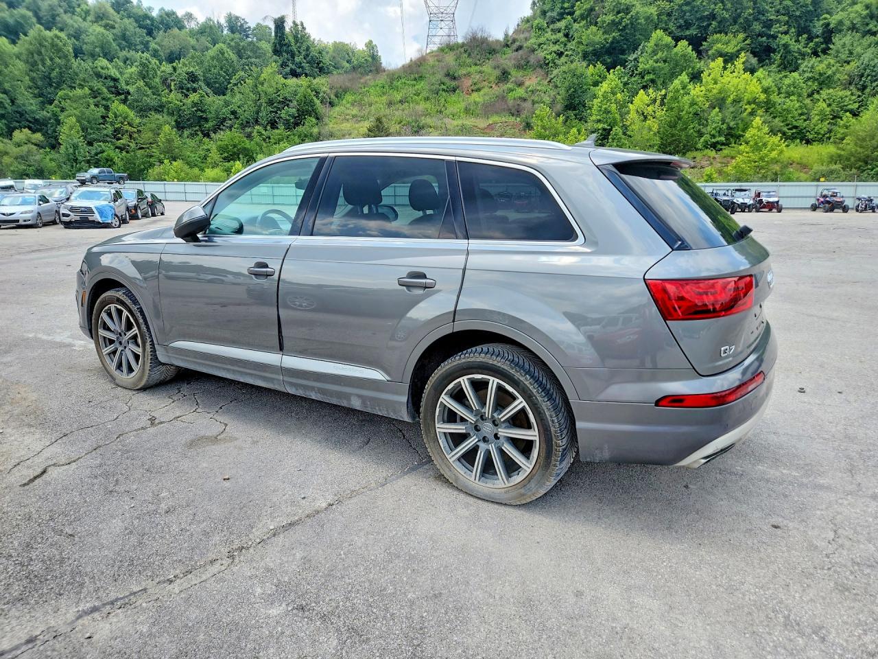 2017 Audi Q7 Premium Plus - Фото 2