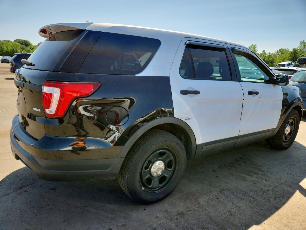 2018 Ford Explorer Police Interceptor - Image 3
