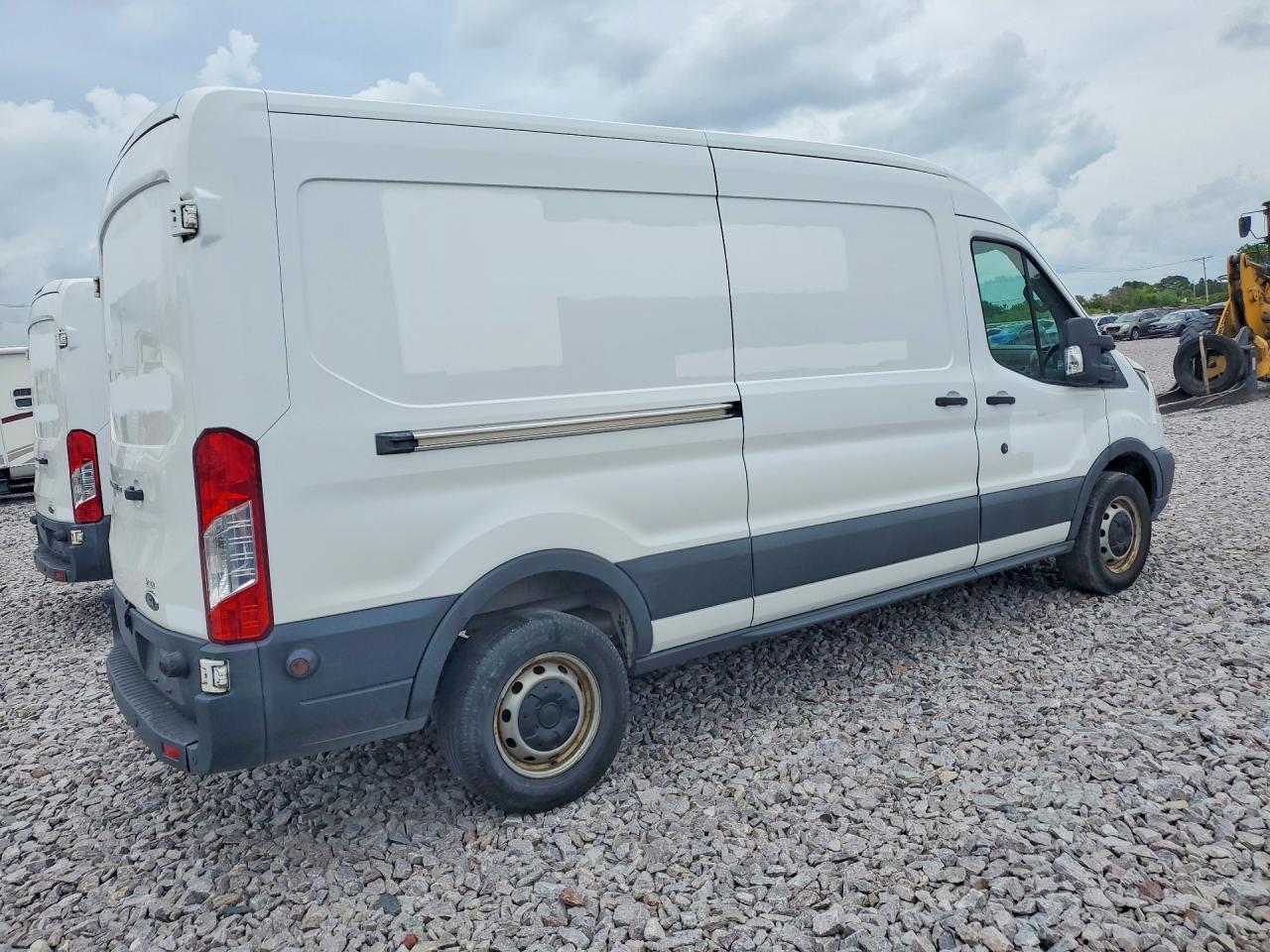 2017 Ford Transit 250 Delivery Van - Фото 3