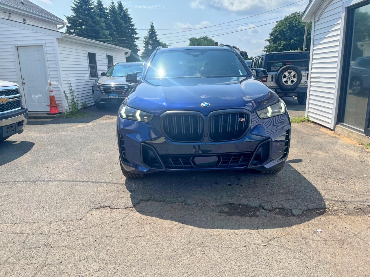 2024 BMW X5 M60I - Фото 5