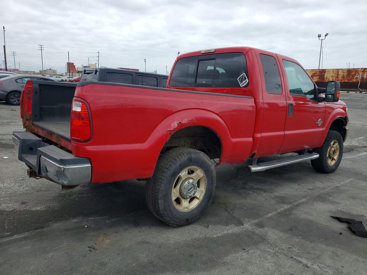 2013 Ford F350 Xlt - Image 3