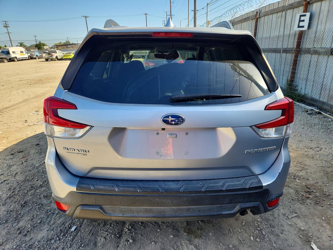 2020 Subaru Forester Premium - Фото 6