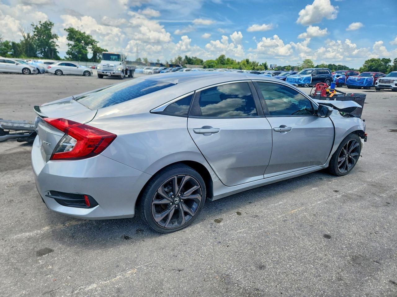 2019 Honda Civic Sport - Фото 3