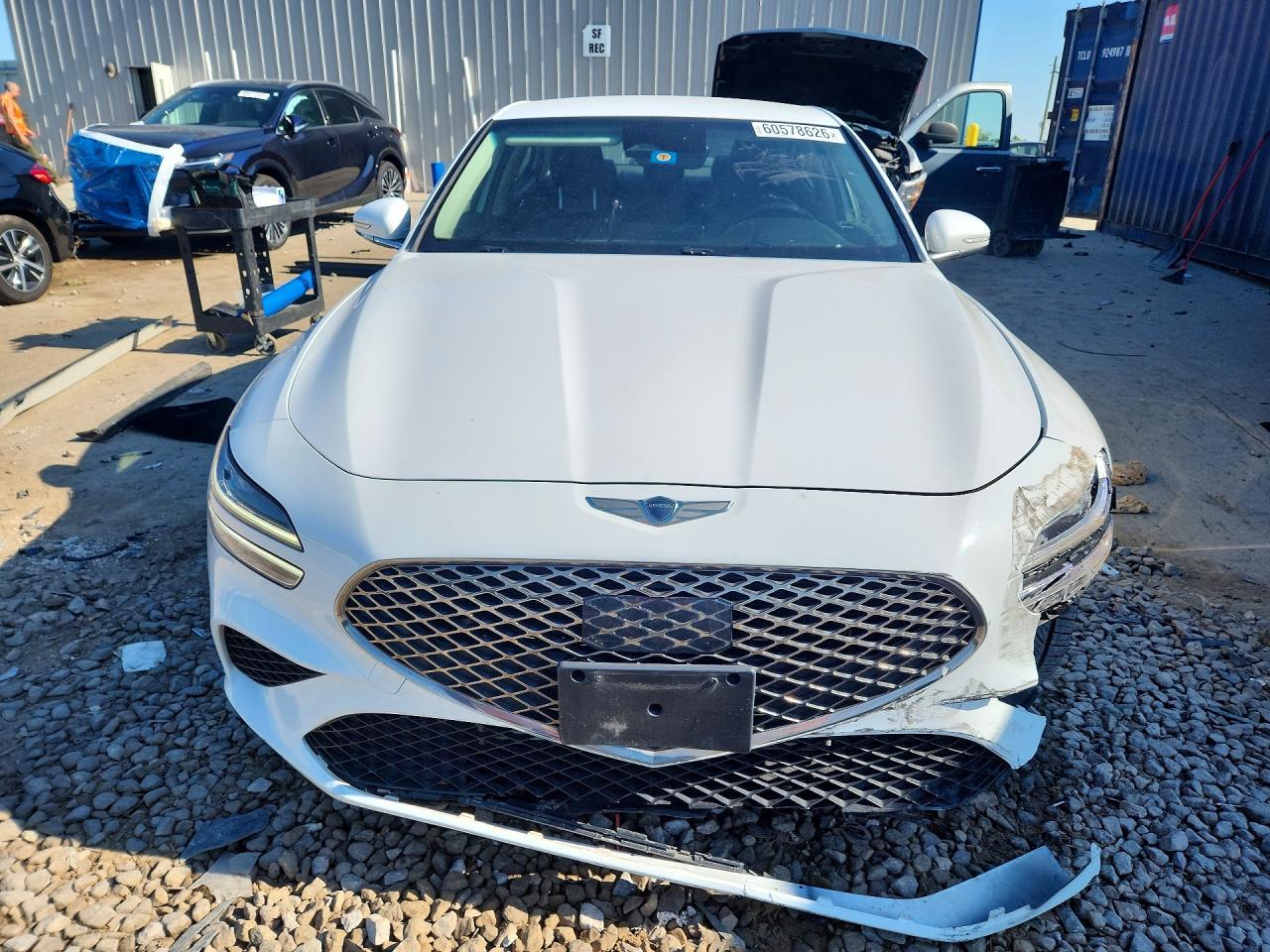 2022 Genesis G70 2.0T - Фото 5