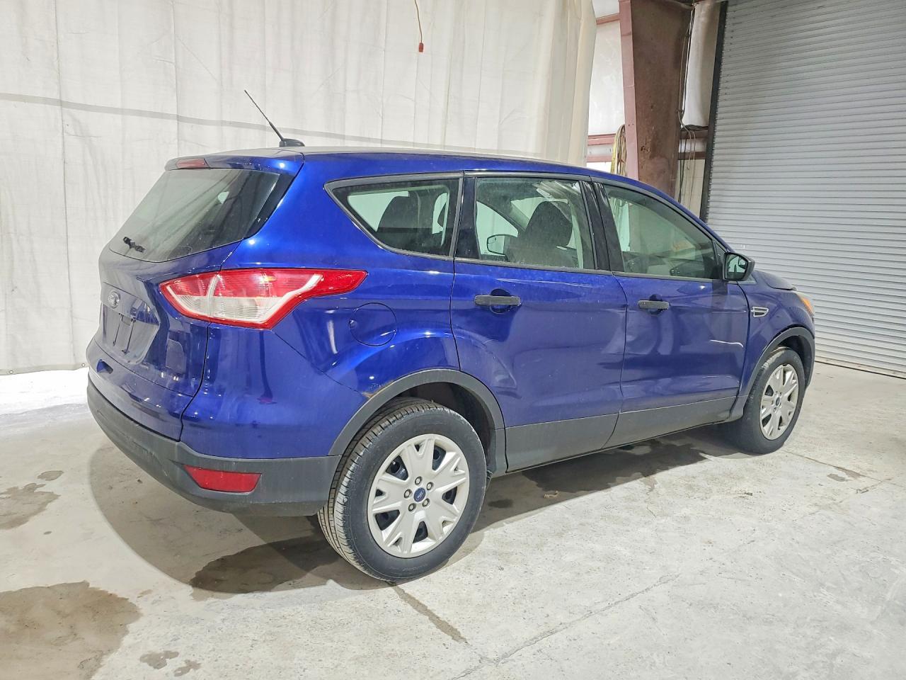 2013 Ford Escape S - Фото 3
