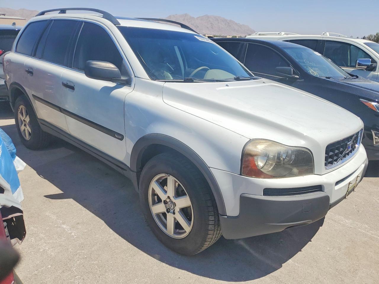 2004 Volvo Xc90 - Image 4