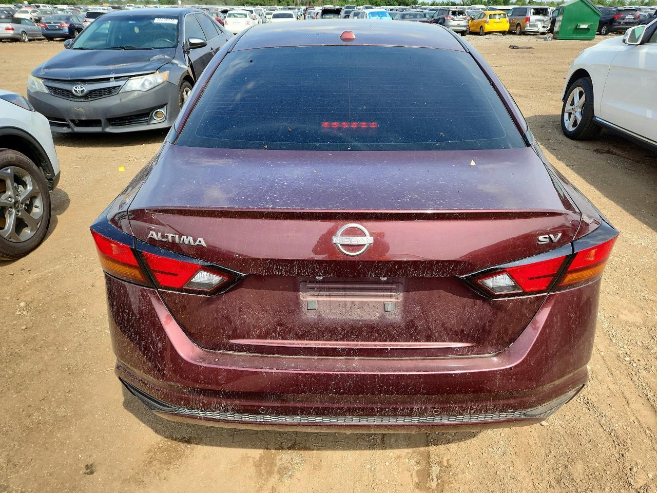 2023 Nissan Altima Sv - Image 6