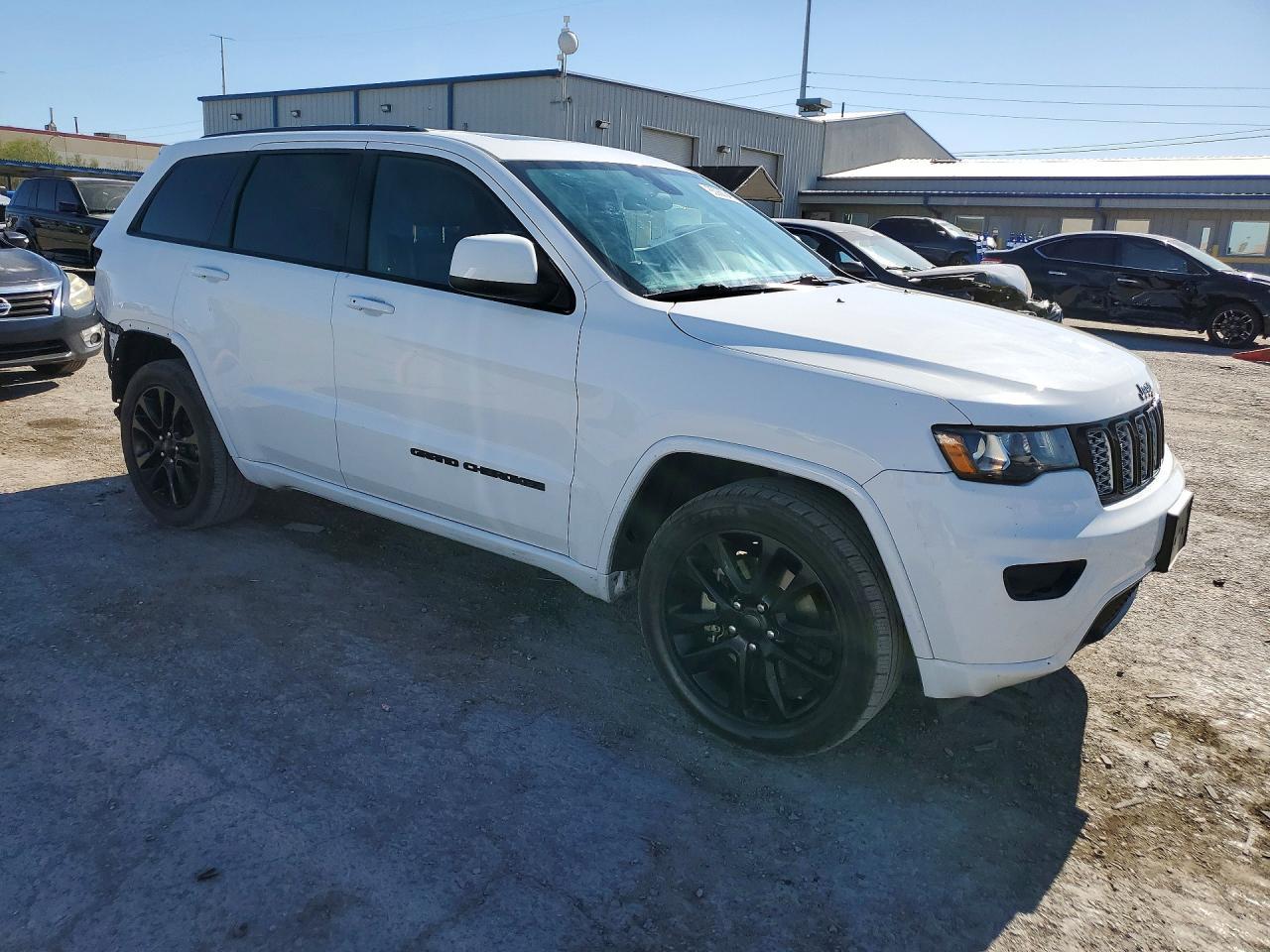 2021 Jeep Grand Cherokee Laredo - Image 4