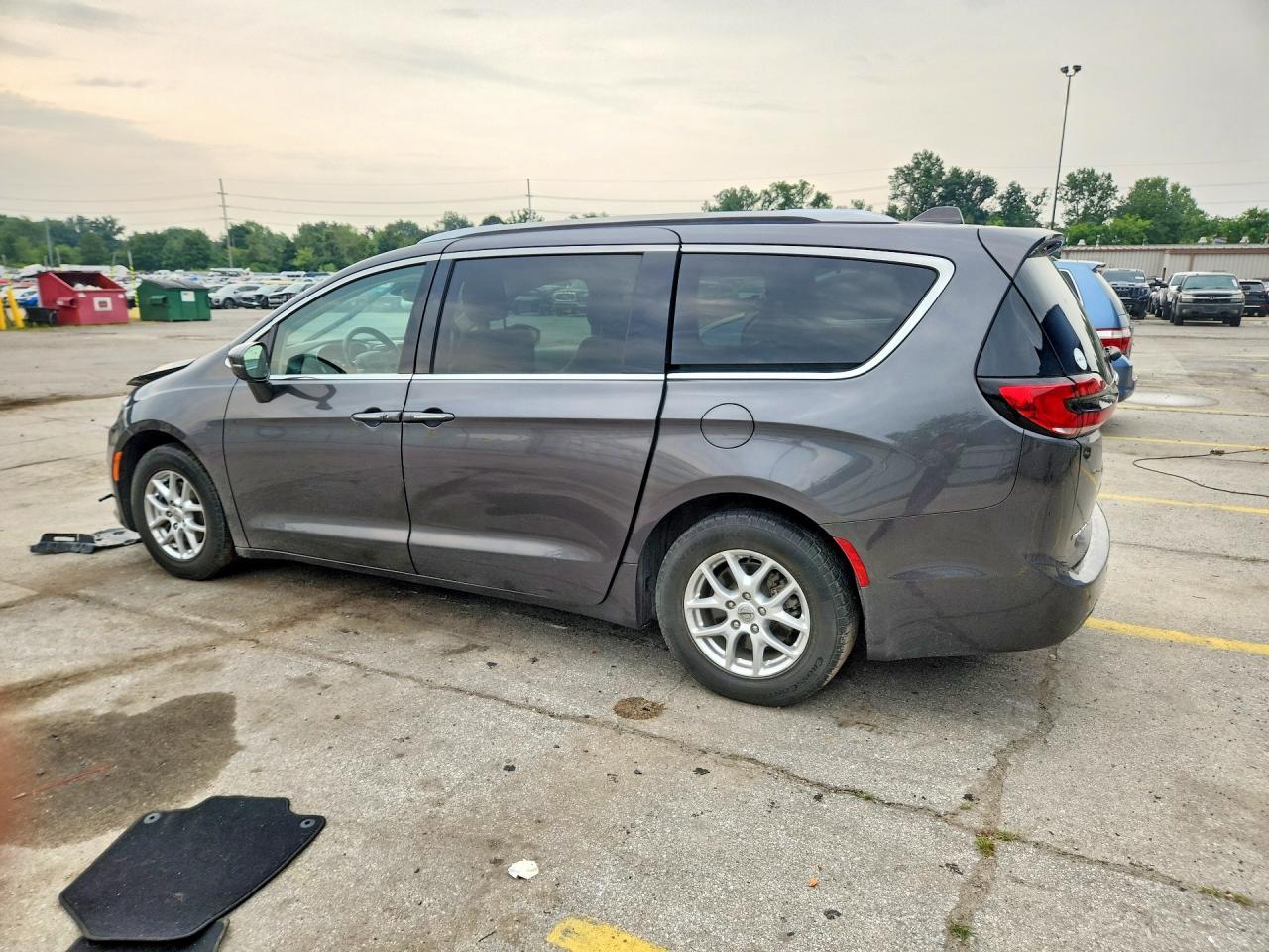 2021 Chrysler Pacifica Touring L - Фото 2