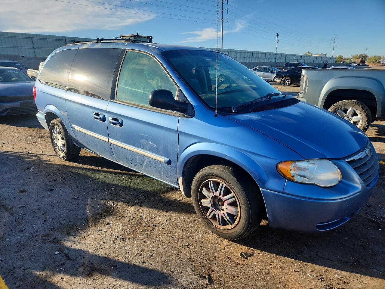 2007 Chrysler Town & Country Touring - Фото 4