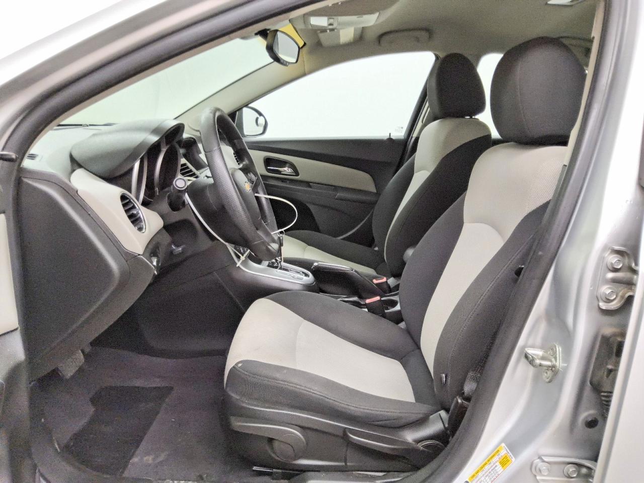 2011 Chevrolet Cruze Ls - Фото 7