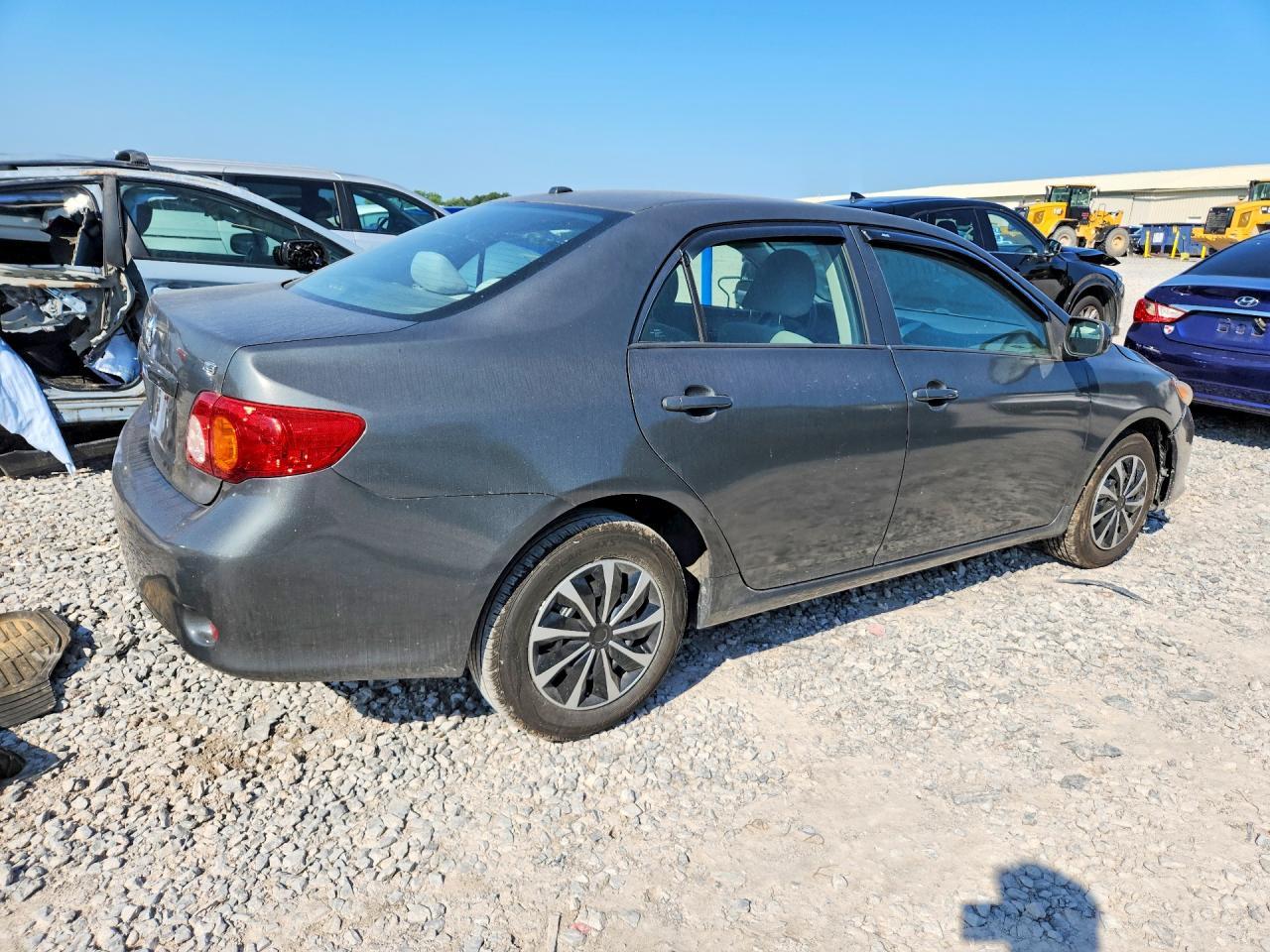 2010 Toyota Corolla Le - Фото 3