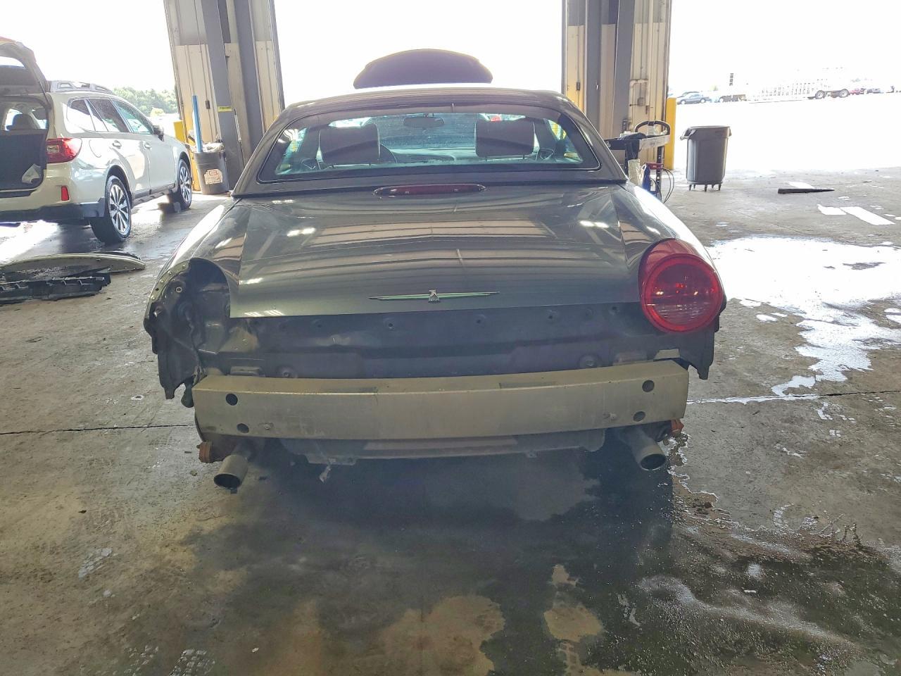 2003 Ford Thunderbird - Фото 6