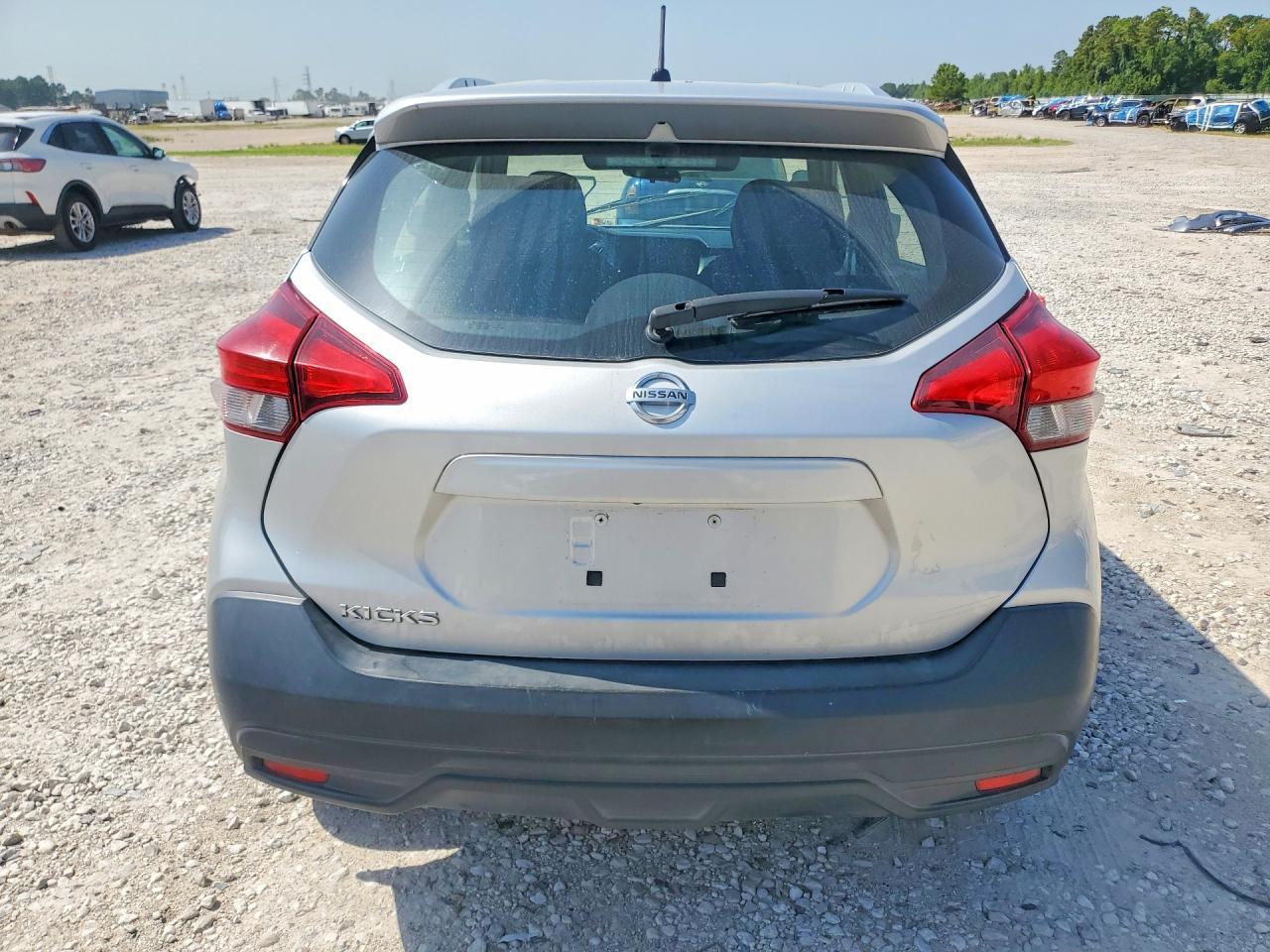 2019 Nissan Kicks S - Фото 6