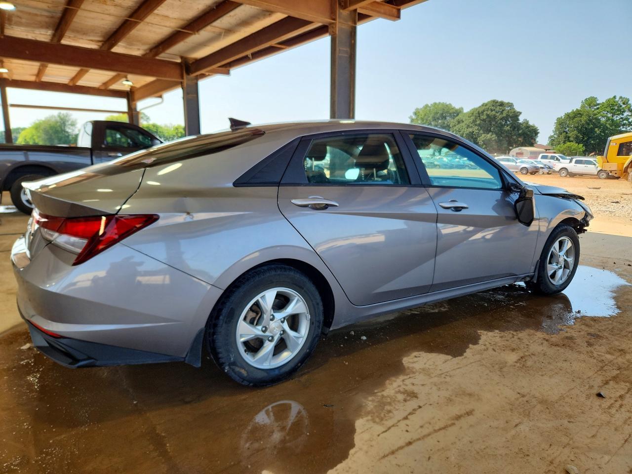 2022 Hyundai Elantra Se - Фото 3