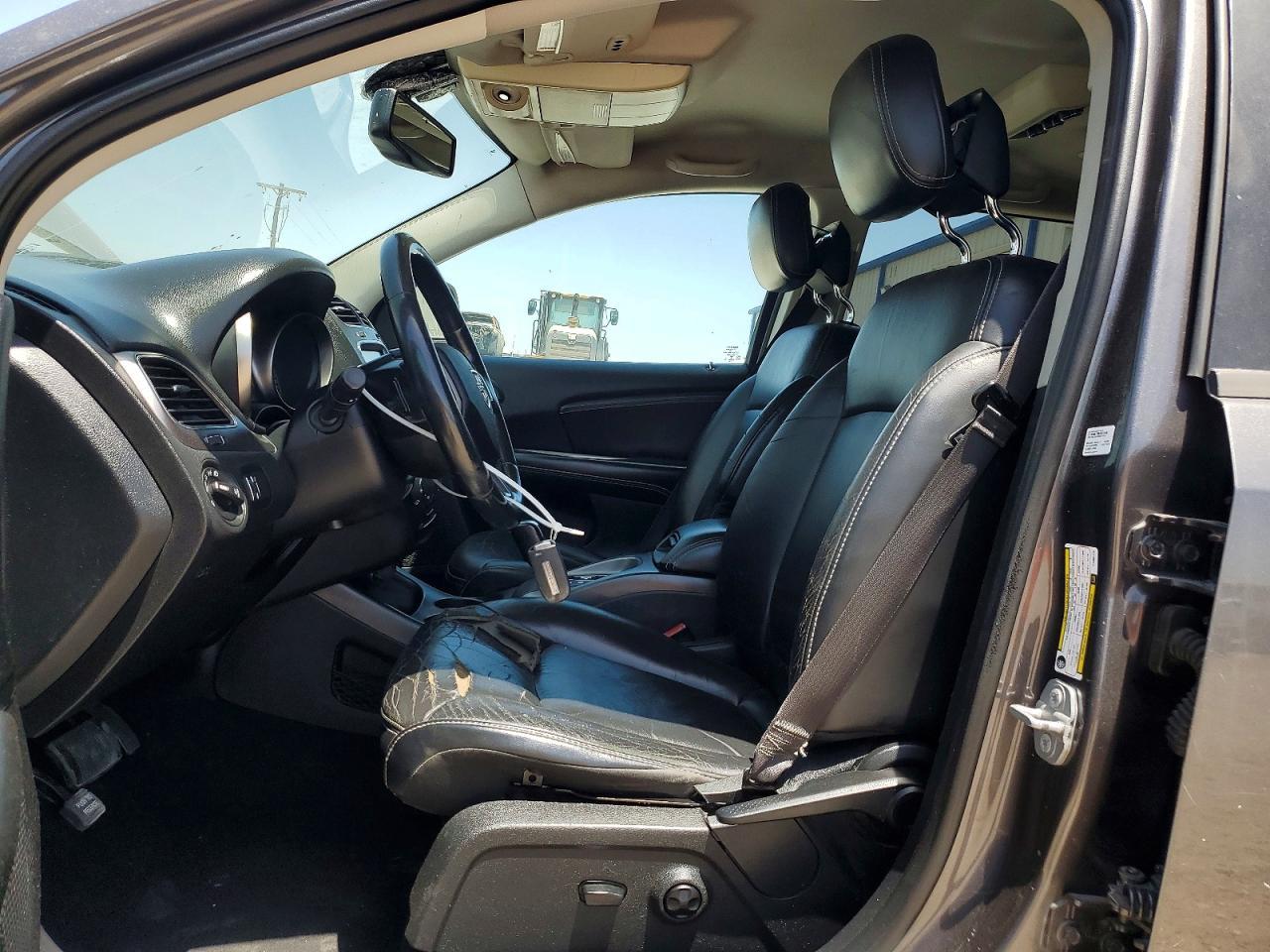 2015 Dodge Journey Crossroad - Image 7