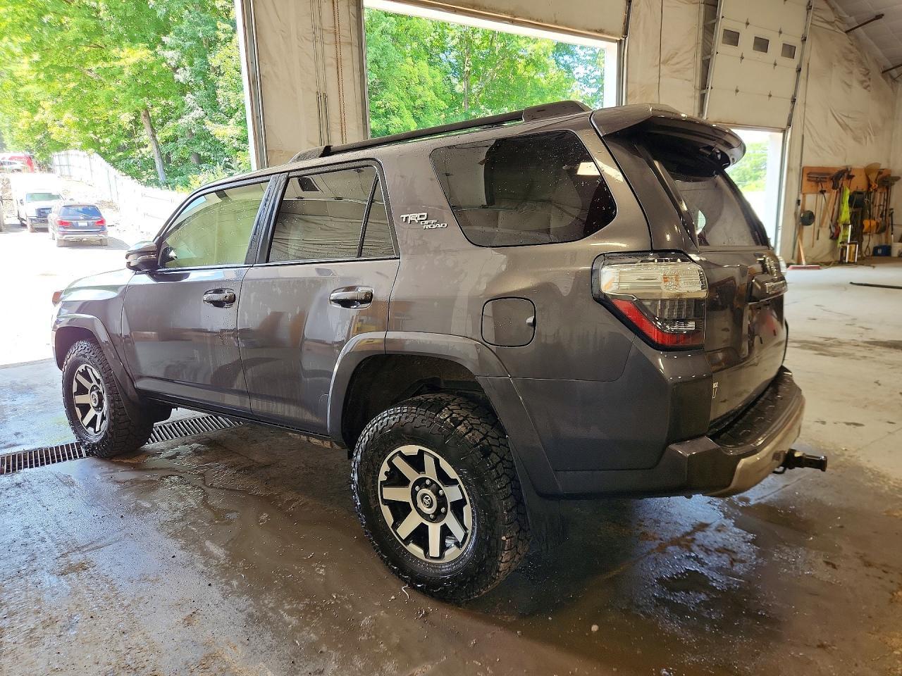 2020 Toyota 4Runner Trd Off-Road Premium - Фото 2