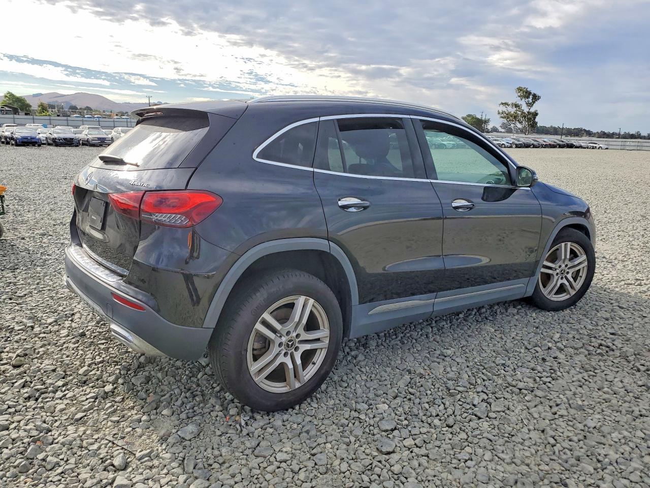 2021 Mercedes-Benz Gla 250 4Matic - Фото 3